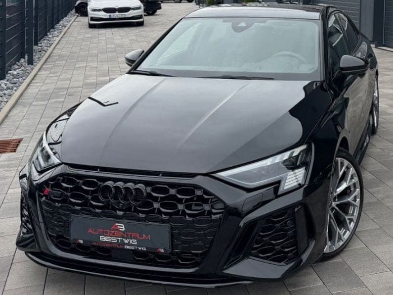 Audi RS3 Limousine*1.HD*VOLL-OPTIONS*B&O*PANO*MWST