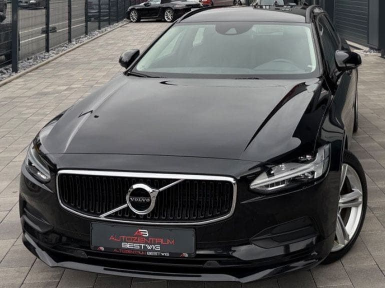 Volvo V90 Kombi Momentum Pro*NAVI*8-FACH*BLACK*TOP